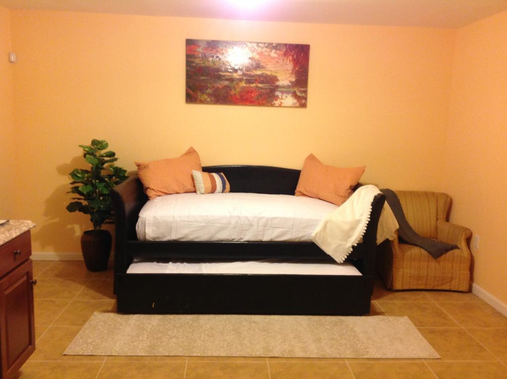 Mojoy Homesuites At Runyon Newark Zewnętrze zdjęcie